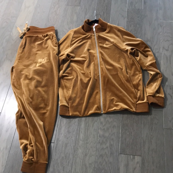 nike gold tracksuit